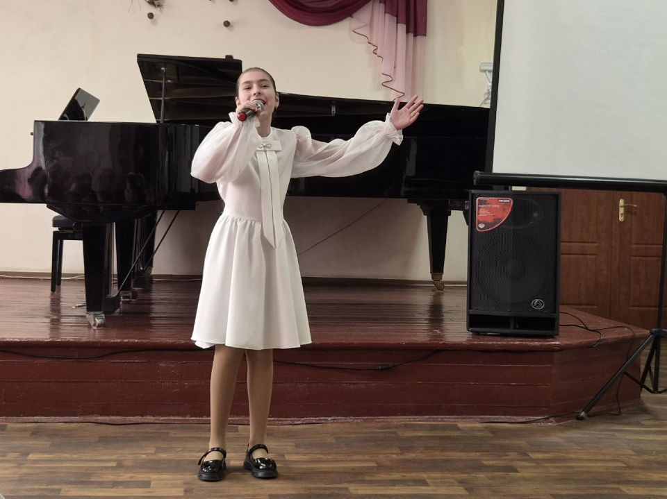 3 апреля в стенах Детской Музыкальной школы состоялся отчётный концерт вокально-хорового отдела «Пусть летит по свету песня»