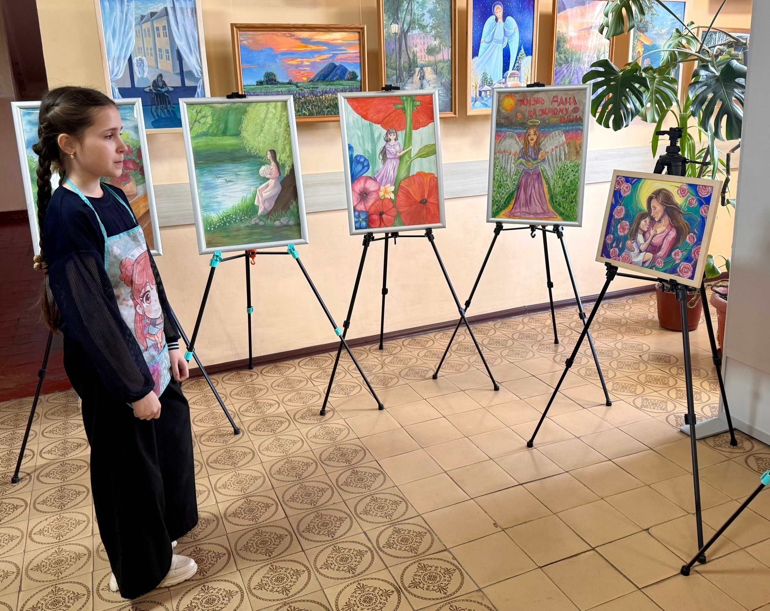 Встречаем весну с заботой о будущем: в Детской художественной школе открылась выставка ко Дню беременных Встречаем весну с заботой о будущем: в Детской художественной школе открылась выставка ко Дню беременных