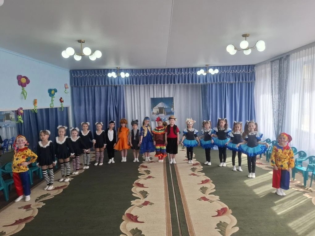 В рамках мероприятий, посвященных Году единства народов России, воспитанники подготовительных групп ГБДОУ «ДЕТСКИЙ САД № 186 Г.О. МАКЕЕВКА» ДНР провели инсценировку поучительной башкирской народной сказки «Четыре друга» В рамках мероприятий, посвященных Году единства народов России, воспитанники подготовительных групп ГБДОУ «ДЕТСКИЙ САД № 186 Г.О. МАКЕЕВКА» ДНР провели инсценировку поучительной башкирской народной сказки «Четыре друга»