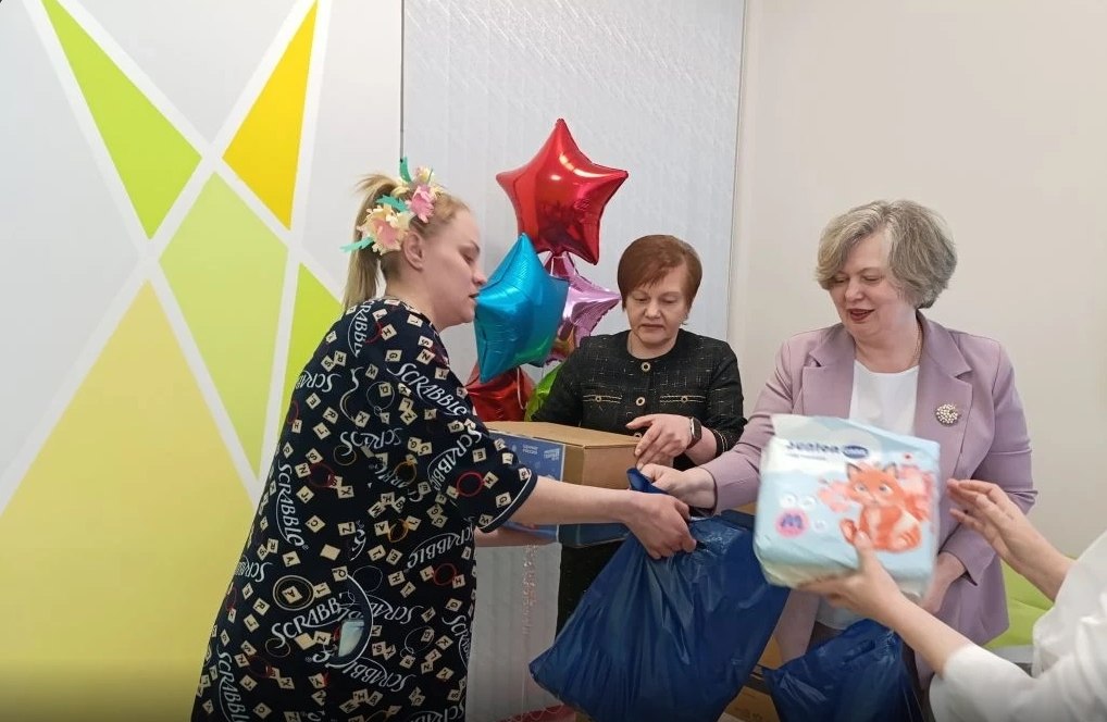 В Макеевке поздравили будущих мам с Днём беременных В Макеевке поздравили будущих мам с Днём беременных