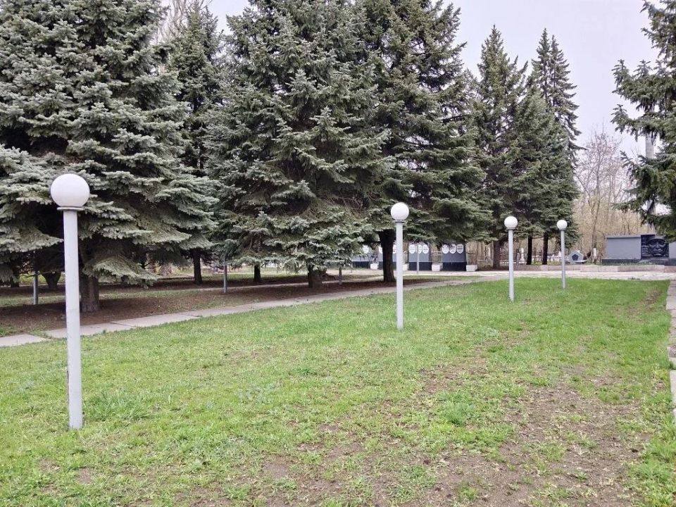В Кировском внутригородском районе города Макеевки неизвестными лицами был совершен акт вандализма В Кировском внутригородском районе города Макеевки неизвестными лицами был совершен акт вандализма