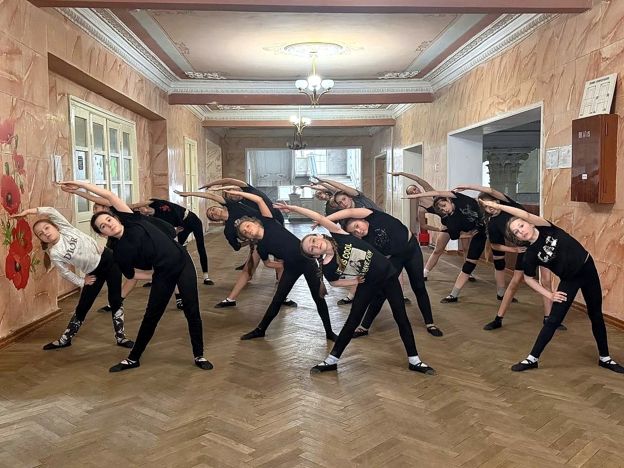 7 апреля — Всемирный день здоровья! «Лучший фитнес — это танцы!» — под таким девизом прошёл наш понедельник! 7 апреля — Всемирный день здоровья! «Лучший фитнес — это танцы!» — под таким девизом прошёл наш понедельник!