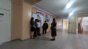 Сегодня, 8 апреля, спикер Татьяна Ткачик провела встречу по адресу: г.о. Макеевка, г. Макеевка, кв-л Гвардейский, д. 14