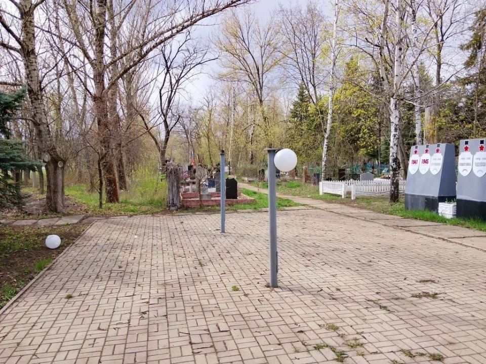 В Кировском внутригородском районе города Макеевки неизвестными лицами был совершен акт вандализма В Кировском внутригородском районе города Макеевки неизвестными лицами был совершен акт вандализма