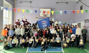 8 апреля, в преддверии Дня космонавтики, в рамках партийного проекта «Мир возможностей» в Основной школе № 45 состоялось спортивно-развлекательное мероприятие «Вперед к звездам!»