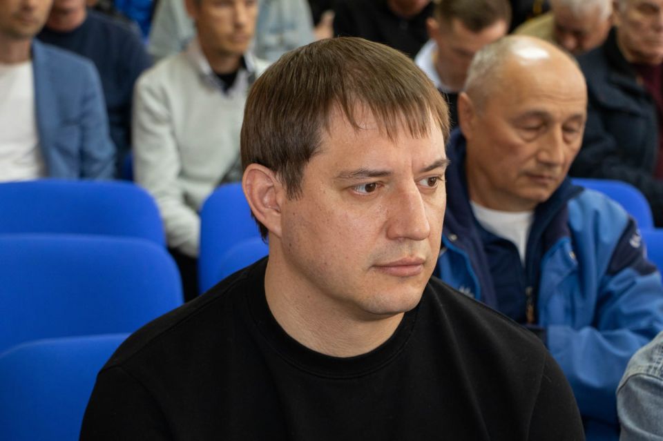 Алексей Дорофеев: Футбол Донбасса. Новая глава Алексей Дорофеев: Футбол Донбасса. Новая глава