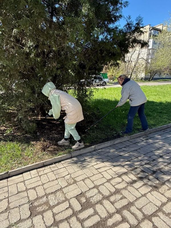 Субботник. 25 апреля — день, когда по всей стране проходят субботники Субботник. 25 апреля — день, когда по всей стране проходят субботники