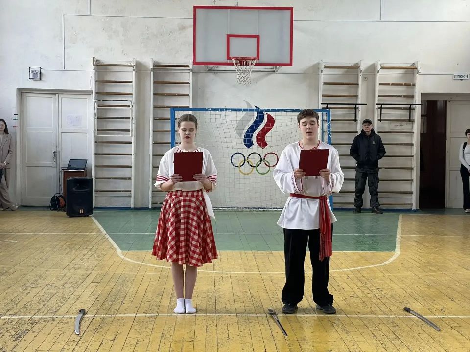 Сегодня школьная линейка Государственного бюджетного общеобразовательного учреждения «Средняя школа № 59 городского округа Макеевка» Донецкой Народной Республики была посвящена важному празднику — Дню коренных малочисленных... Сегодня школьная линейка Государственного бюджетного общеобразовательного учреждения «Средняя школа № 59 городского округа Макеевка» Донецкой Народной Республики была посвящена важному празднику — Дню коренных малочисленных...