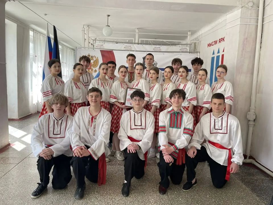 Сегодня школьная линейка Государственного бюджетного общеобразовательного учреждения «Средняя школа № 59 городского округа Макеевка» Донецкой Народной Республики была посвящена важному празднику — Дню коренных малочисленных... Сегодня школьная линейка Государственного бюджетного общеобразовательного учреждения «Средняя школа № 59 городского округа Макеевка» Донецкой Народной Республики была посвящена важному празднику — Дню коренных малочисленных...