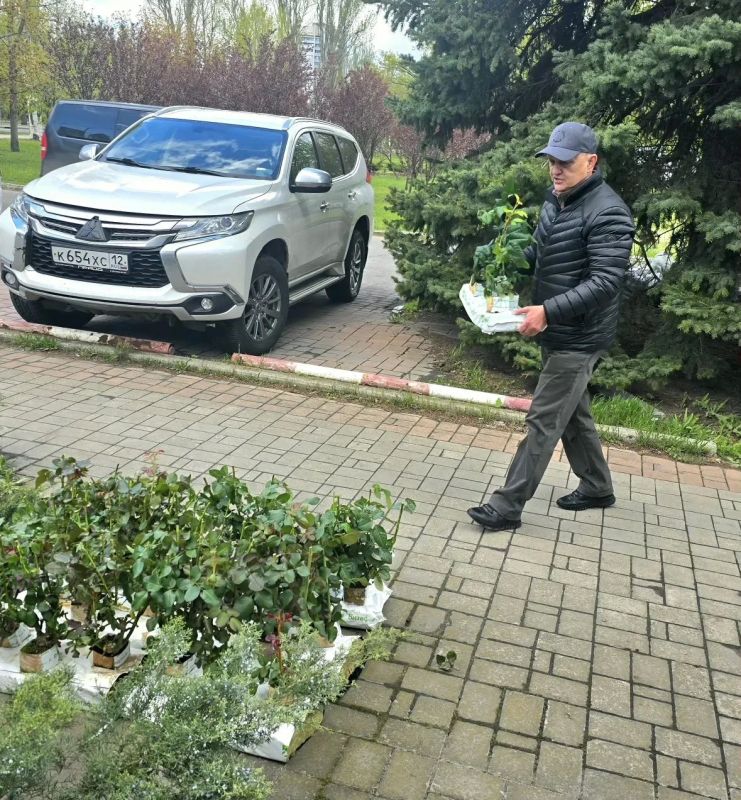 Дмитрий Огилец: Члены Донецкой республиканской региональной организации "Российский союз ветеранов Афганистана и специальных военных операций" с энтузиазмом поддержали инициативу Главы Донецкой Народной Республики, приняв... Дмитрий Огилец: Члены Донецкой республиканской региональной организации "Российский союз ветеранов Афганистана и специальных военных операций" с энтузиазмом поддержали инициативу Главы Донецкой Народной Республики, приняв...