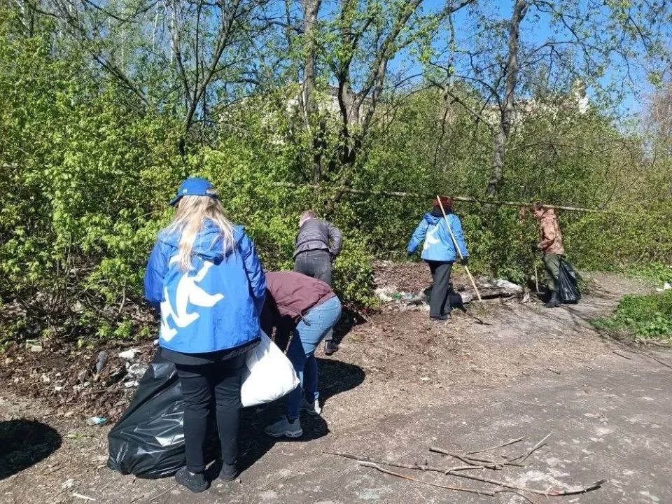 Чистый город начинается с каждого из нас! Чистый город начинается с каждого из нас!
