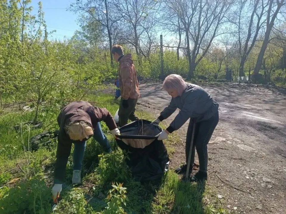 Чистый город начинается с каждого из нас! Чистый город начинается с каждого из нас!