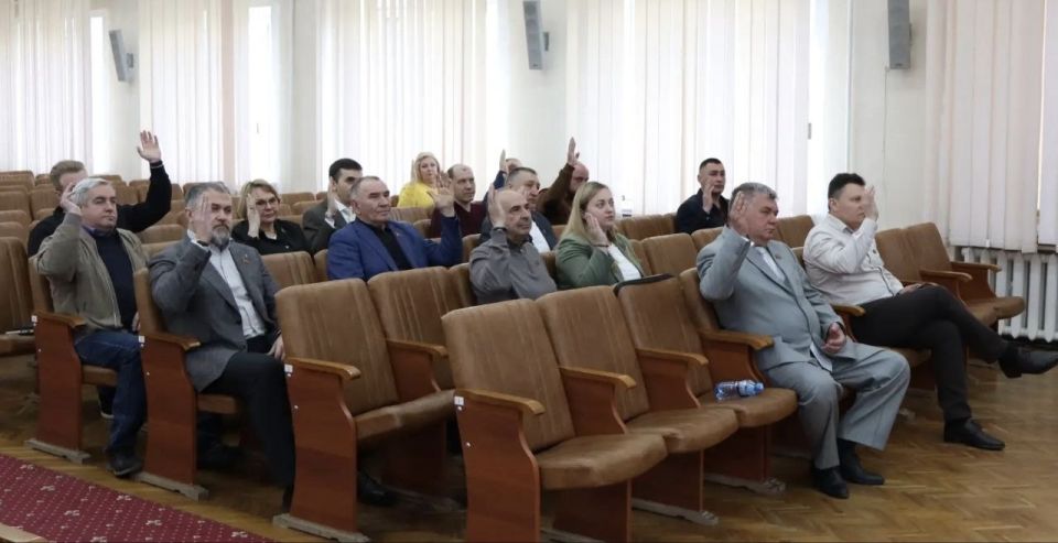 Валентина Харлашка: 30 апреля провела 72 заседание Макеевского городского совета Донецкой Народной Республики Валентина Харлашка: 30 апреля провела 72 заседание Макеевского городского совета Донецкой Народной Республики