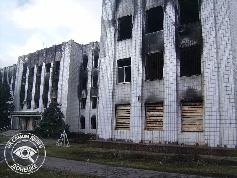 Проблема центра: в местных чатах на днях разгорелось бурное обсуждение осуждение внешнего вида центра Макеевки и Шахтёрска Проблема центра: в местных чатах на днях разгорелось бурное обсуждение осуждение внешнего вида центра Макеевки и Шахтёрска
