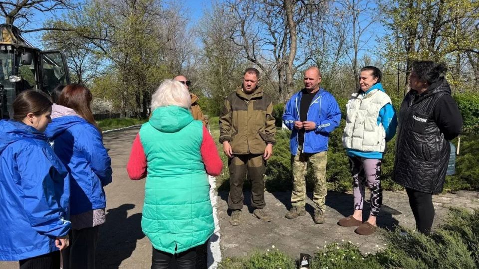 Проблемы и инициативы с жителями Макеевки обсудил Валерий Скороходов и Павел Минаков Проблемы и инициативы с жителями Макеевки обсудил Валерий Скороходов и Павел Минаков
