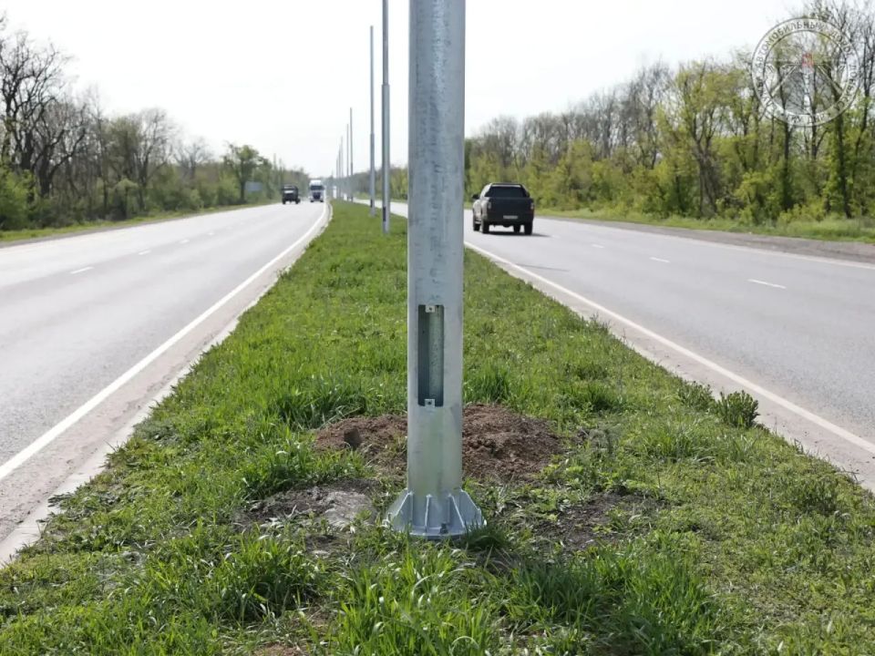 Продолжаем мероприятия по обеспечению безопасности дорожного движения на региональных дорогах Продолжаем мероприятия по обеспечению безопасности дорожного движения на региональных дорогах