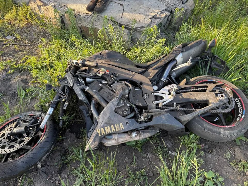 Полицейские устанавливают обстоятельства ДТП в Макеевке Полицейские устанавливают обстоятельства ДТП в Макеевке