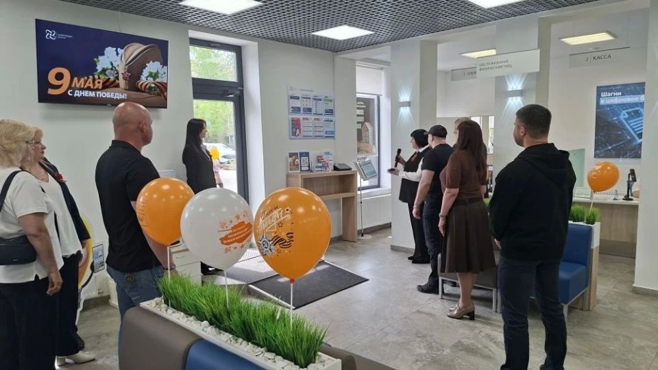 Открыт новый горизонт: отделение “Энергосбыт Донецк” зажигает свет в Горняцком районе Макеевки Открыт новый горизонт: отделение “Энергосбыт Донецк” зажигает свет в Горняцком районе Макеевки