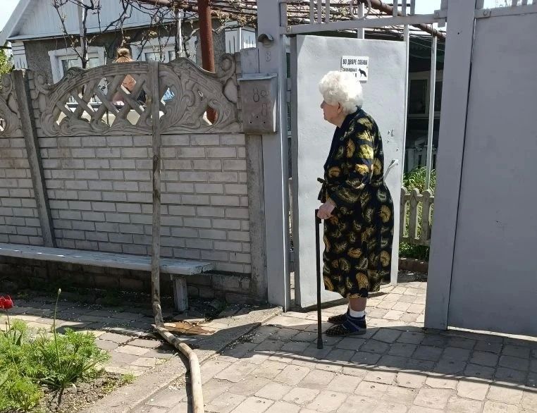 В Кировском внутригородском районе при поддержке региона-шефа Московская область продолжается подвоз воды для жителей домов, в которые в установленный графиком день не поступила вода В Кировском внутригородском районе при поддержке региона-шефа Московская область продолжается подвоз воды для жителей домов, в которые в установленный графиком день не поступила вода