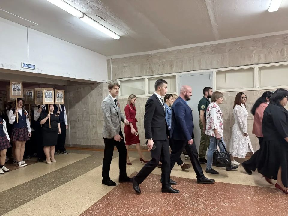 Сегодня, в канун Дня Победы, в Центрально-Городском внутригородском районе, на базе ГБОУ «Лицей № 2 «Престиж» с углубленным изучением отдельных предметов городского округа Макеевка» ДНР, по адресу: г.о Макеевка... Сегодня, в канун Дня Победы, в Центрально-Городском внутригородском районе, на базе ГБОУ «Лицей № 2 «Престиж» с углубленным изучением отдельных предметов городского округа Макеевка» ДНР, по адресу: г.о Макеевка...