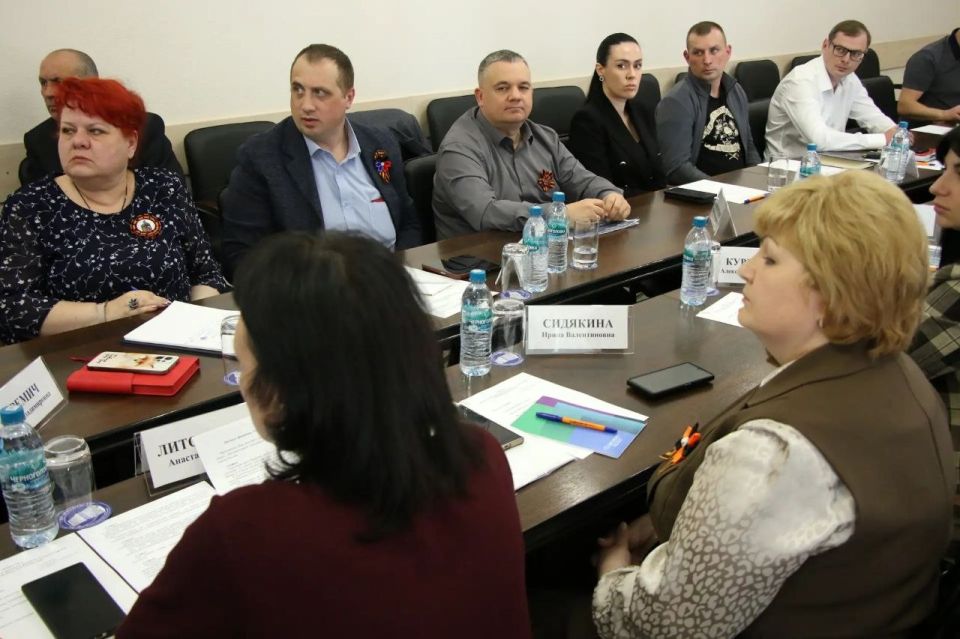 Андрей Чертков: Управленческие команды трех «угольных городов» представили программы комплексного развития Донецка, Макеевки и Горловки Андрей Чертков: Управленческие команды трех «угольных городов» представили программы комплексного развития Донецка, Макеевки и Горловки