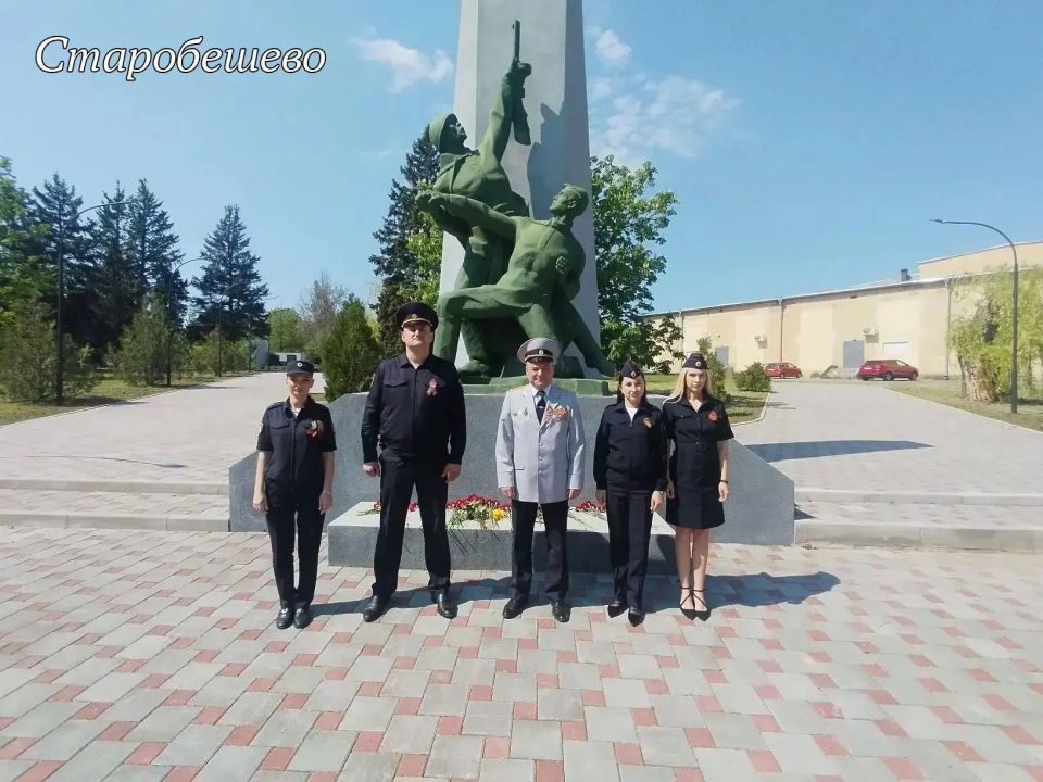 Полицейские приняли участие в торжествах, посвященных празднованию Дня Победы Полицейские приняли участие в торжествах, посвященных празднованию Дня Победы