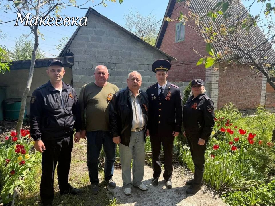 Полицейские приняли участие в торжествах, посвященных празднованию Дня Победы Полицейские приняли участие в торжествах, посвященных празднованию Дня Победы