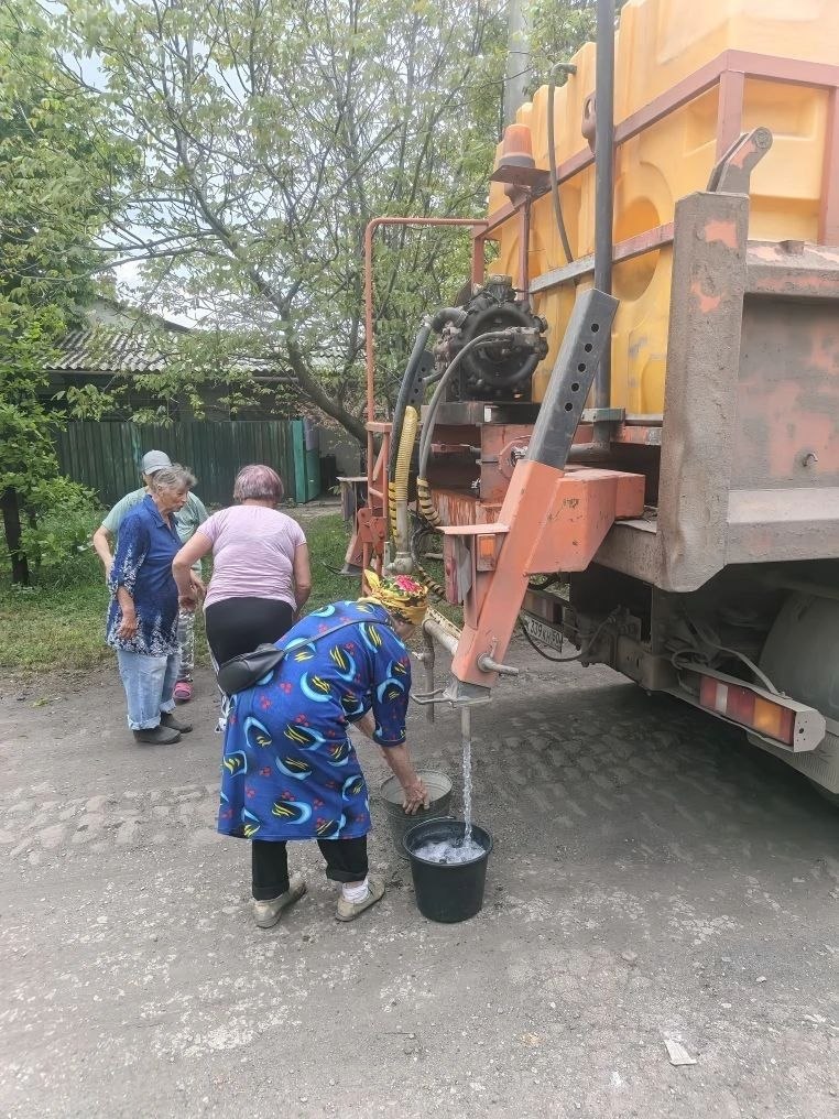 Валентина Харлашка: Продолжила проведение мониторинга подвоза воды, посетив улицы Кооперативную, Свердлова и Торговую в Горняцком внутригородском районе Валентина Харлашка: Продолжила проведение мониторинга подвоза воды, посетив улицы Кооперативную, Свердлова и Торговую в Горняцком внутригородском районе