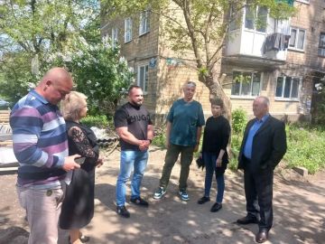 15 мая, руководитель Управы Горняцкого внутригородского района Администрации городского округа Макеевка Инна Кисенко совместно с первым заместителем руководителя Управы Горняцкого внутригородского района Администрации...