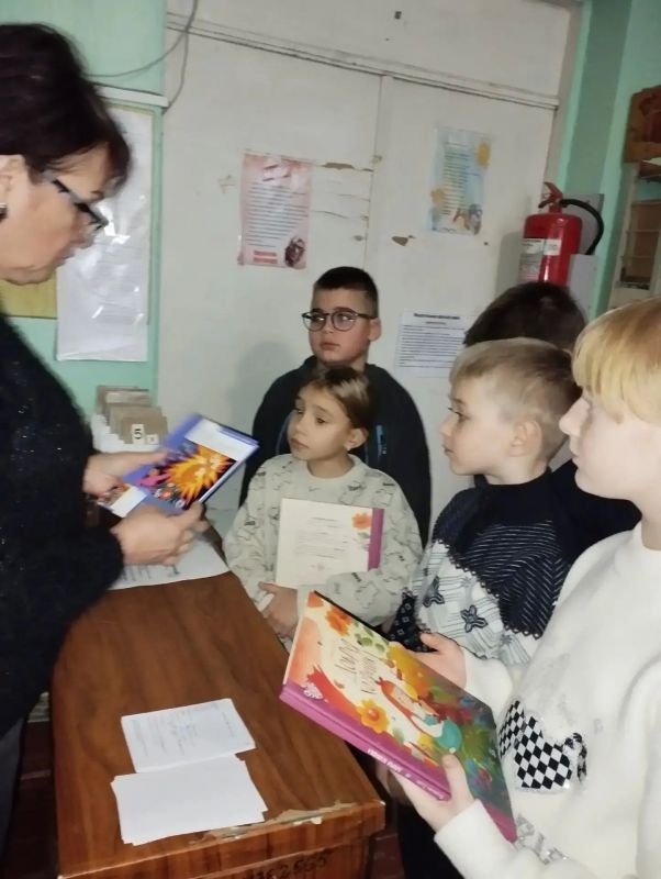 Сегодня, 22 мая в Червоногвардейском районе учащиеся ГБОУ «Средняя школа № 58 городского округа Макеевка» и активисты первичного отделения № 589 с большим энтузиазмом приняли участие в акции «Маленькие добрые дела».В рамках... Сегодня, 22 мая в Червоногвардейском районе учащиеся ГБОУ «Средняя школа № 58 городского округа Макеевка» и активисты первичного отделения № 589 с большим энтузиазмом приняли участие в акции «Маленькие добрые дела».В рамках...
