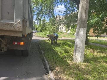 В рамках акции “Добрые дела” благодаря поддержке строительной организации, предоставивших грузовой транспорт, а также совместным усилиям с ТСН(м) «Холодная балка-2» и неравнодушных жителей, удалось провести масштабную уборку