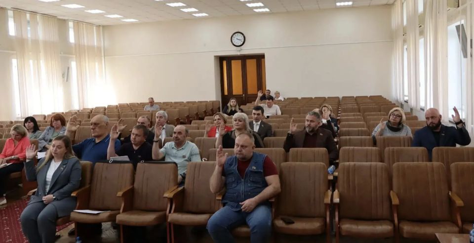 28 мая провела 74 заседание Макеевского городского совета 28 мая провела 74 заседание Макеевского городского совета