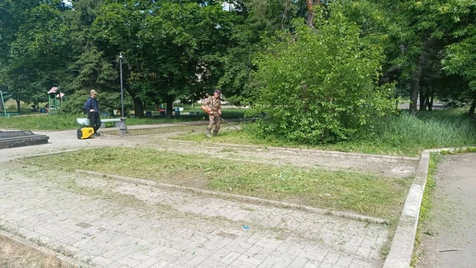 Сегодня, 4 июня, в Советском внутригородским районе городского округа Макеевка представителями казачьей «Станицы Макеевской им. А.В.Захарченко» Приазовского Казачьего Войска ДНР Союза Казаков-Воинов России и Зарубежья, в... Сегодня, 4 июня, в Советском внутригородским районе городского округа Макеевка представителями казачьей «Станицы Макеевской им. А.В.Захарченко» Приазовского Казачьего Войска ДНР Союза Казаков-Воинов России и Зарубежья, в...