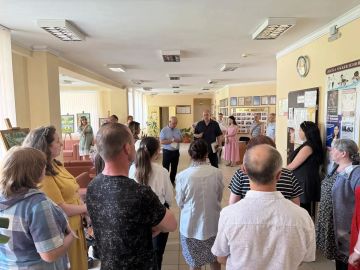 10 июня заместитель главы Администрации городского округа Макеевка Виктор Галыгин встретился с жителями микрорайона Магистральный Советского внутригородского района городского округа Макеевка
