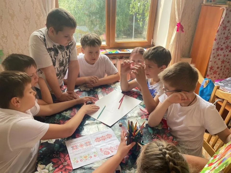 Сегодня во Дворце культуры ЯКХЗ состоялась увлекательная программа, посвящённая Году единства народов России Сегодня во Дворце культуры ЯКХЗ состоялась увлекательная программа, посвящённая Году единства народов России