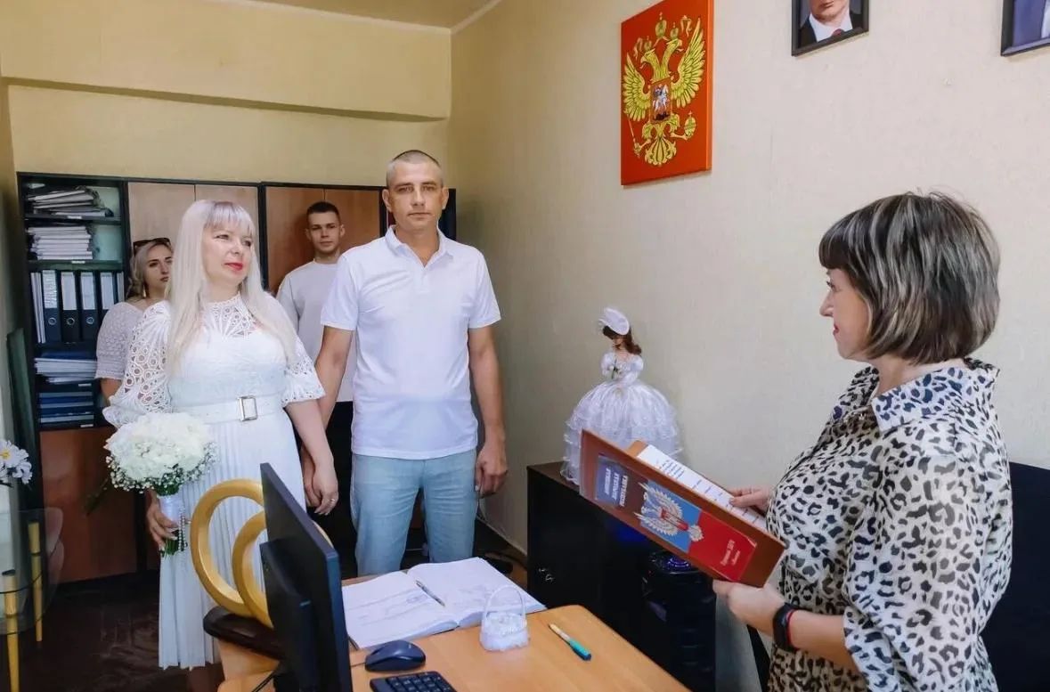 Под покровительством Петра и Февронии Муромских: макеевчане создали семью в значимую дату Под покровительством Петра и Февронии Муромских: макеевчане создали семью в значимую дату