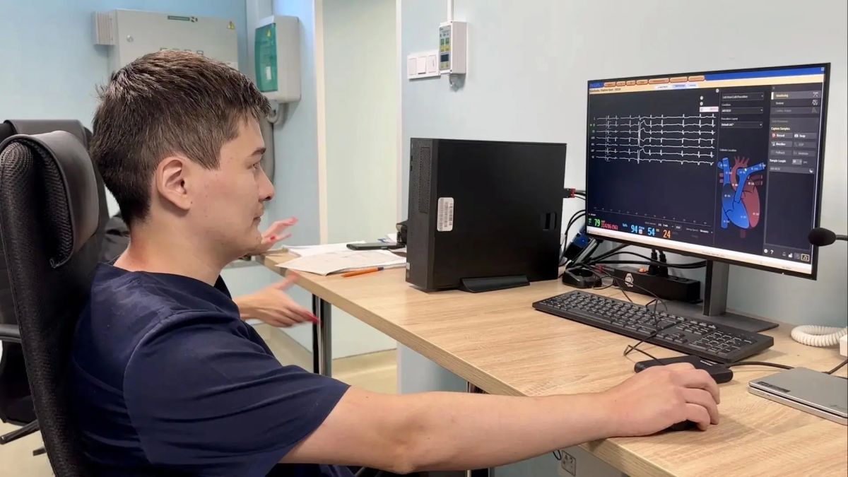 Врачи из Югры продолжают помогать макеевским медикам Врачи из Югры продолжают помогать макеевским медикам