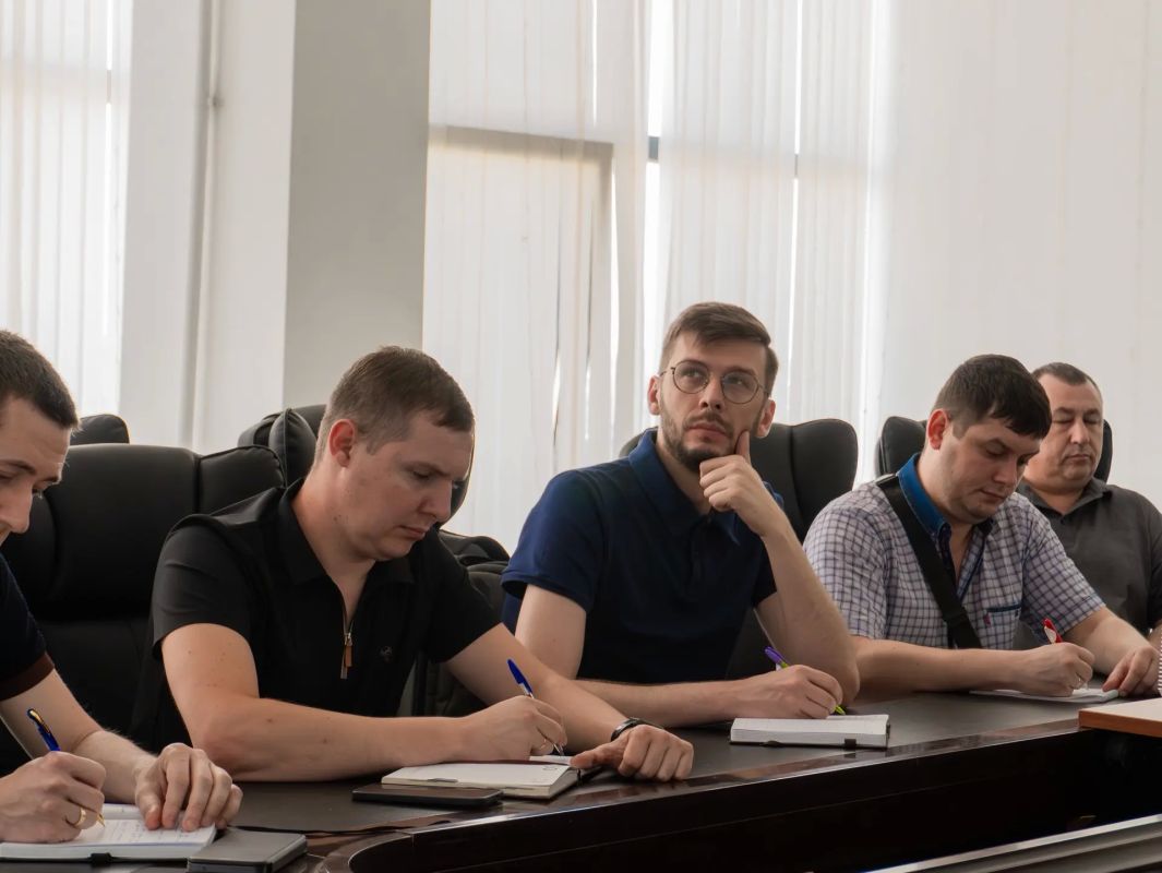 В ДНР продолжается развитие компетенций в сфере цифрового управления В ДНР продолжается развитие компетенций в сфере цифрового управления