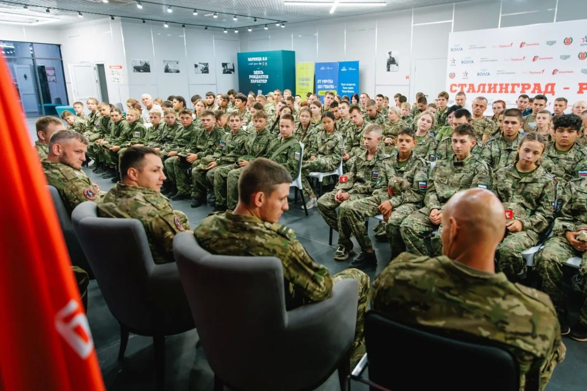 Две команды Республики отправятся на всероссийский этап военно-патриотической игры «Зарница 2.0» Две команды Республики отправятся на всероссийский этап военно-патриотической игры «Зарница 2.0»