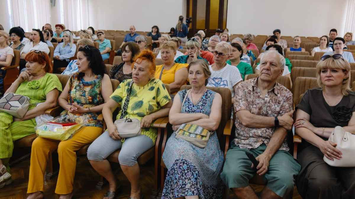 «Управдом» приходит к людям: встреча в Макеевке «Управдом» приходит к людям: встреча в Макеевке