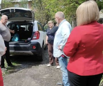 Сегодня, 21 июля, по инициативе Главы ДНР Дениса Пушилина, спикер-активист, заместитель председателя Общественного совета муниципального образования г.о. Макеевка Павел Шакулин провел встречу с жителями Кировского района на...