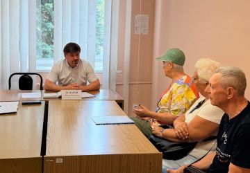 От расписания маршрутов до новых остановок: в Минтрансе ДНР прошел прием граждан