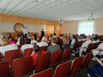 Руководитель Управы Горняцкого внутригородского района Администрации городского округа Макеевка ДНР Инна Кисенко провела встречу с трудовым коллективом ГБУ «Городская больница № 4 г. Макеевки» расположенной по адресу: г....