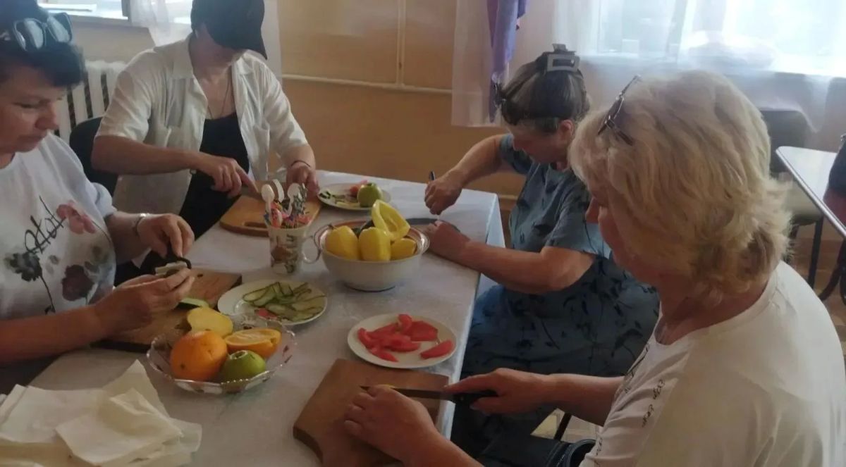Искусство в каждом ломтике: в Макеевке прошел мастер-класс по карвингу Искусство в каждом ломтике: в Макеевке прошел мастер-класс по карвингу