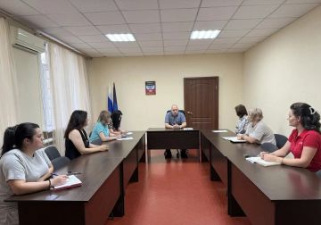 29 июля в Советском внутригородском районе городского округа Макеевка прошло заседание политсовета местного отделения Общественного Движения «Донецкая Республика»