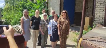 При поддержке председателя Донецкого регионального отделения Союза женщин России Екатерины Мартьяновой для Макеевской местной организации Всероссийского общества инвалидов, Макеевской местной организации Всероссийского...