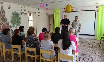 Сегодня, 5 августа, руководитель Управы Советского внутригородского района Сергей Савельев провел встречу с жителями жилого массива шахты № 21 в помещении детского сада № 84 (квартал 2, д. 16) в Советском внутригородском...