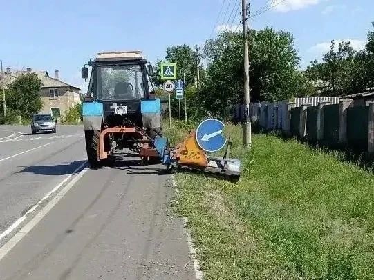 #СОДЕРЖАНИЕ_СВОД за сутки. Продолжаем приводить в соответствие с нормативами объекты дорожной инфраструктуры – заботимся о комфорте участников дорожного движения! В рамках летнего содержания для удобства пассажиров... #СОДЕРЖАНИЕ_СВОД за сутки. Продолжаем приводить в соответствие с нормативами объекты дорожной инфраструктуры – заботимся о комфорте участников дорожного движения! В рамках летнего содержания для удобства пассажиров...