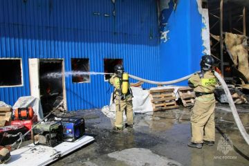 Открытое горение в макеевской "Галактике" ликвидировали: площадь пожара превысила 23 тысячи квадратов