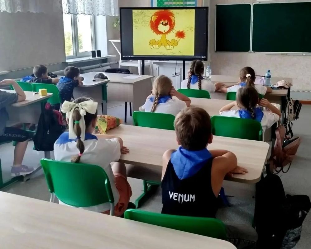 Пришкольный лагерь вдохновляет детей и подростков на новые свершения, творчество и саморазвитие Пришкольный лагерь вдохновляет детей и подростков на новые свершения, творчество и саморазвитие